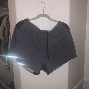 Lululemon Surge 4” Short w/ liner